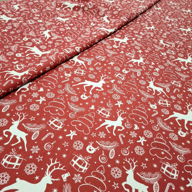 Новогодняя ткань для скатерти Олени фон красный 288681