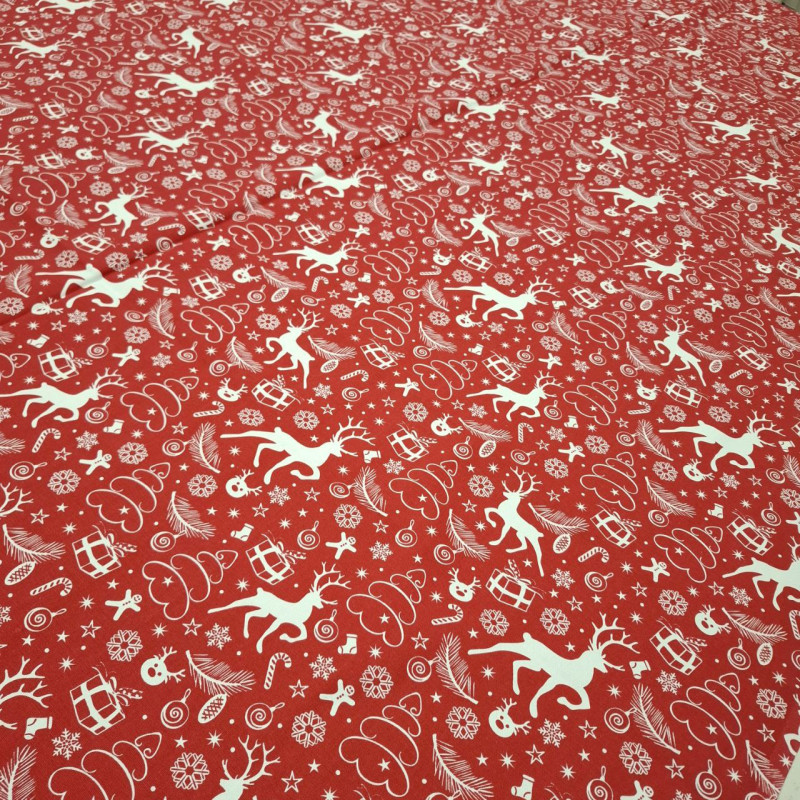 Новогодняя ткань для скатерти Олени фон красный 288681
