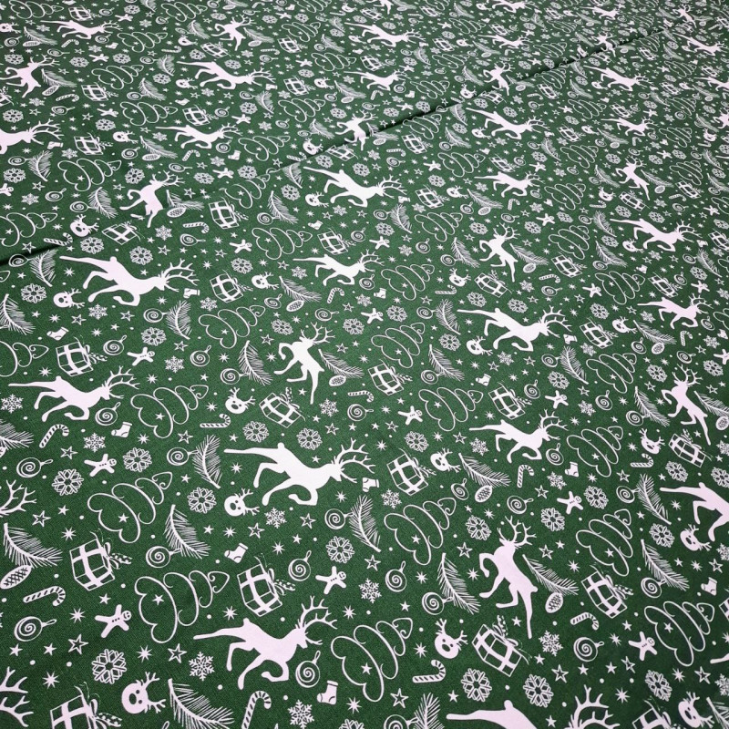 Новогодняя ткань для скатерти Олени фон зелёный 188681
