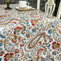 Скатертина з тефлоновим покриттям Пейслі огірки коричневий 140*140 см