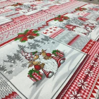 Новорічна тканина для скатертини Зимові гноми купон